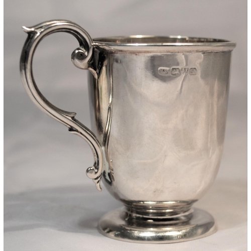 312 - A silver Christening mug - Chester 1901 by William Neale - 2.41 ozt - 3.25