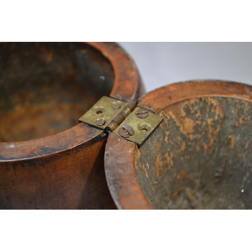 380 - A Georgian fruitwood tea caddy in the form of a pear c.1800 - 6