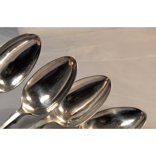 318 - A set of 4 Victorian silver dessert spoons - London 1898 by Josiah Williams & Co - 6.61 ozt - 7.25