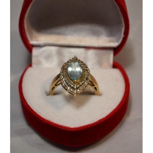 362 - A 9ct gold cocktail ring - approx size O