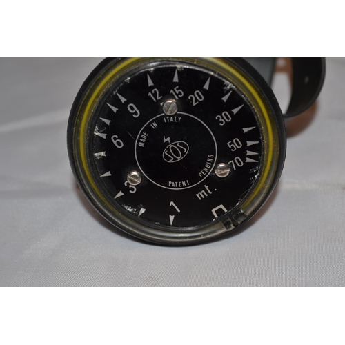 376 - An unusual Italian made 1960's divers depth gauge