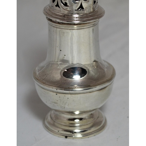 398 - A silver baluster pepper pot - London 1726 by John Hugh le Sage