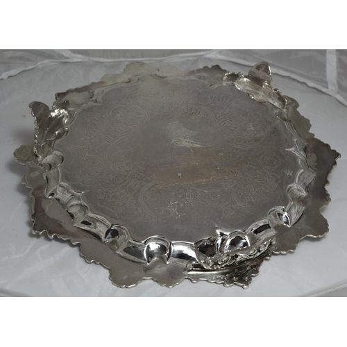 407 - A Solid silver salver with highly decorative border - London 1794 by John Willis - 20 ozt - 10.5