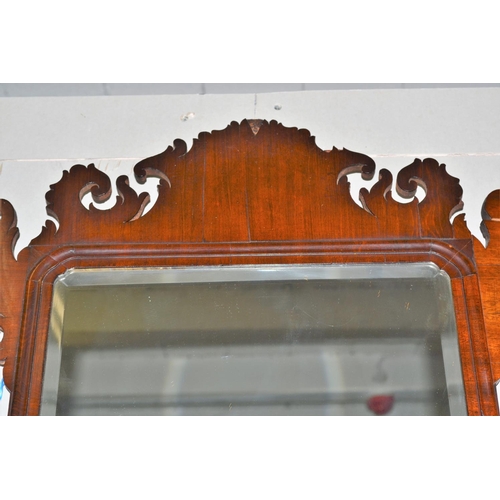 506 - A 19th Century fretwork mirror in the style of Chippendale - 36