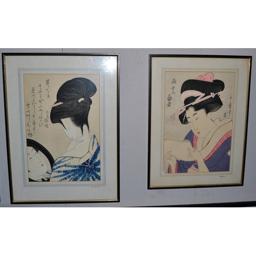 518 - A pair of Japanese woodblock prints of Geisha by Utamaro  21