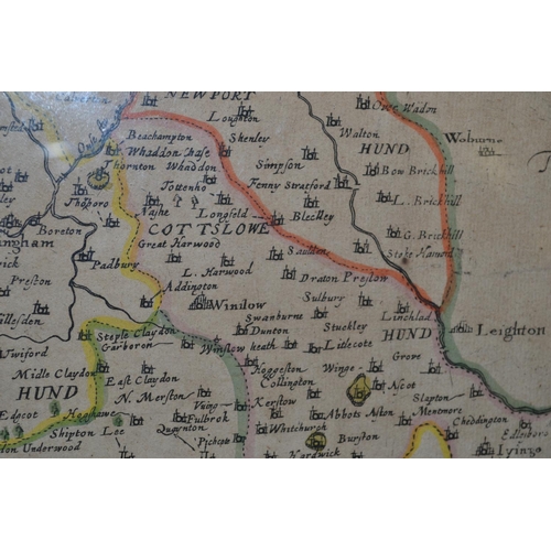 545 - A 17th century map of Buckinghamshire by Richard Blome with hand colouring - 14