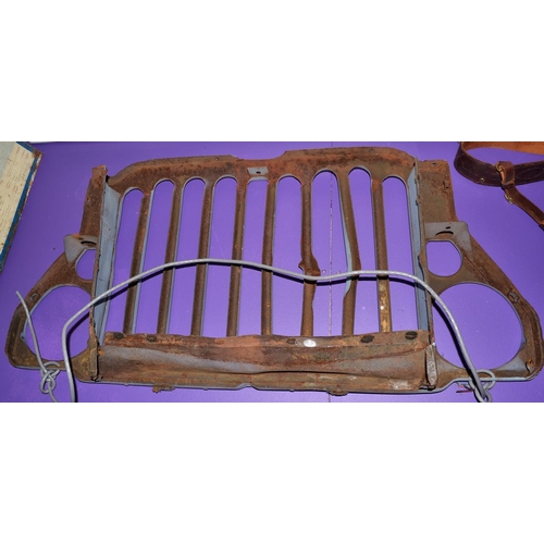 107 - A WW2 period Willys Jeep radiator grille