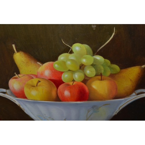 553 - Erik W Gleave (1916-1995) - Oil on board of still life of fruit - 25