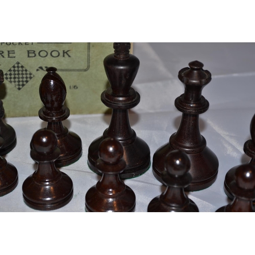 451 - A vintage good quality weighted Staunton pattern chess set in original box with book