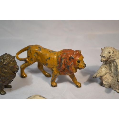 452 - 6 vintage lead animal figures of various makers inc Britains