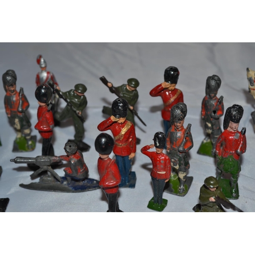 454 - A quantity of vintage lead Soldiers - various makers inc Britains