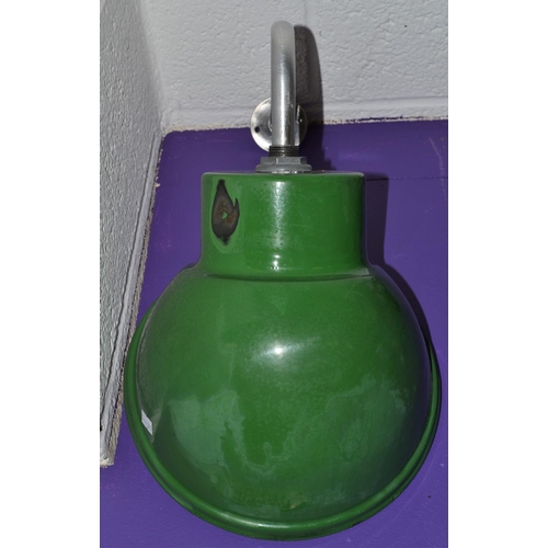 90 - A vintage green enamel wall mounted lamp