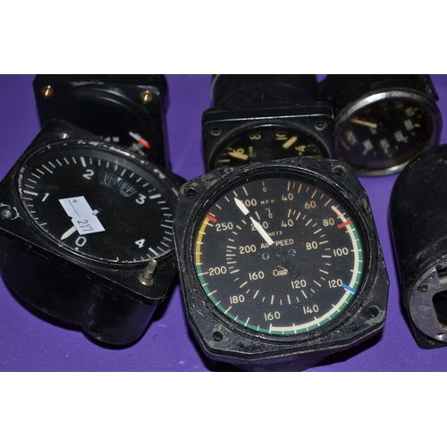 139 - 15 assorted vintage dials and switches from aircraft