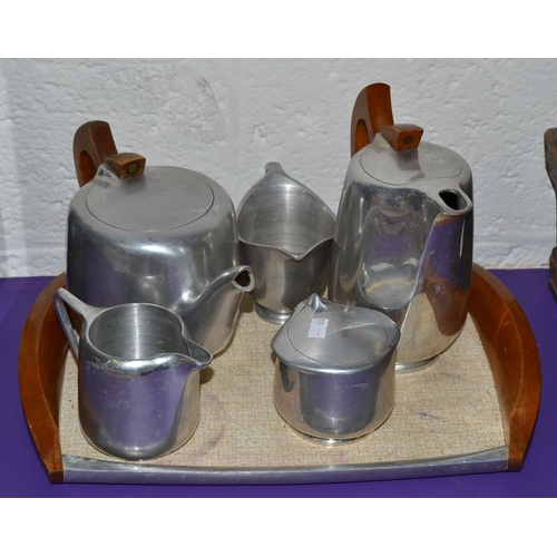183 - A Retro Piquotware tea set - 5 piece and tray