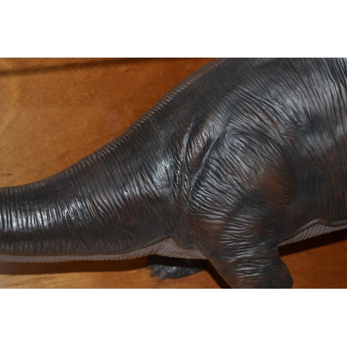 190 - A cased museum display Brontosaurus with wooden travelling case - 54