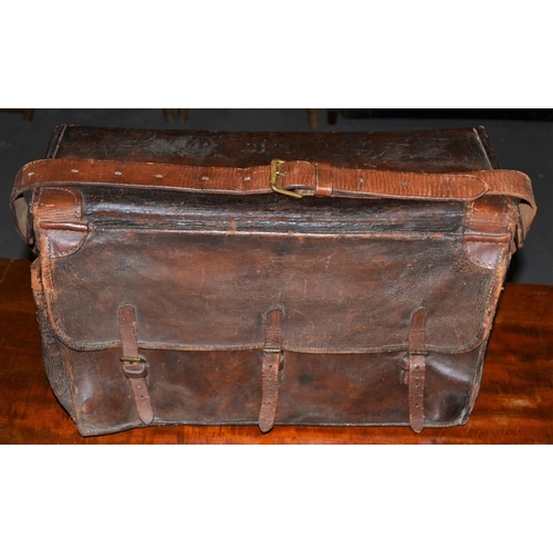 213 - An antique leather picnic case by W Thornhill of Bond St c.1900