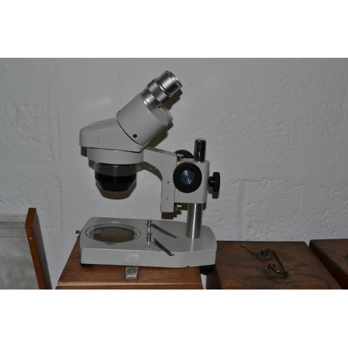 224 - A Meiji EMT 2257 Stereo Microscope