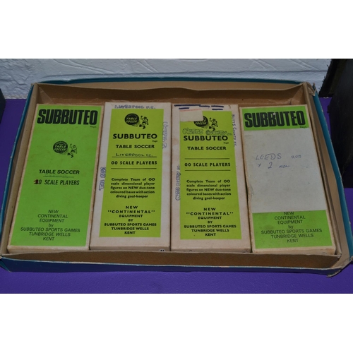 262 - A quantity of vintage Subbuteo items