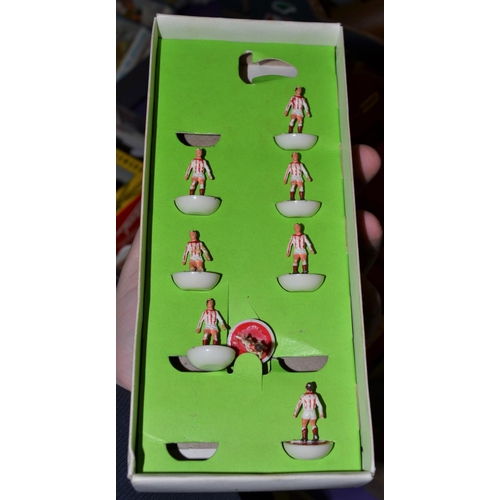 262 - A quantity of vintage Subbuteo items