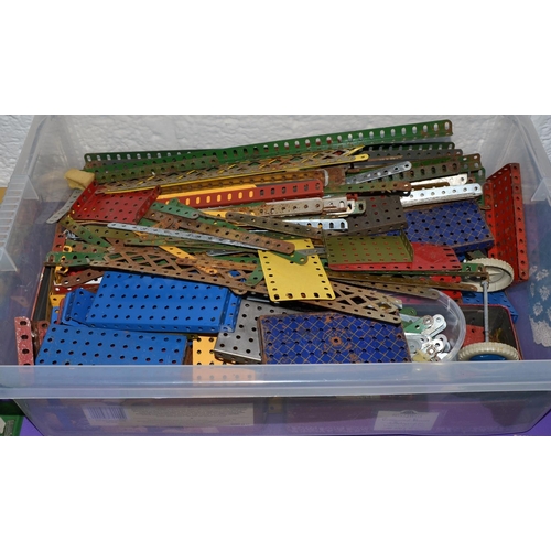 269 - A large quantity of Meccano