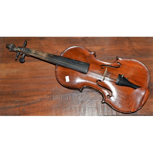 287 - A good quality antique violin with a one piece back - cased and bow