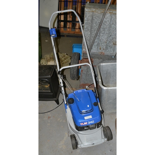 118 - Yamaha petrol lawnmower