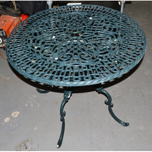 184 - Aluminium garden table