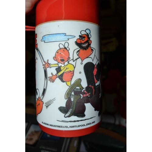 212 - 4 Aladdin Nottingham Forest Thermos flask plus a Popeye one