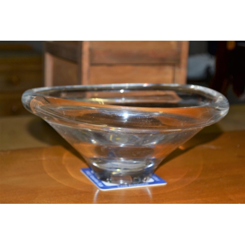 298 - Clear Retro glass fruit bowl c.1960