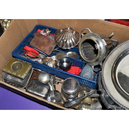 334 - Box of misc metalware etc