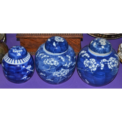 433 - 3 graduated Blue & white Chinese ginger jars