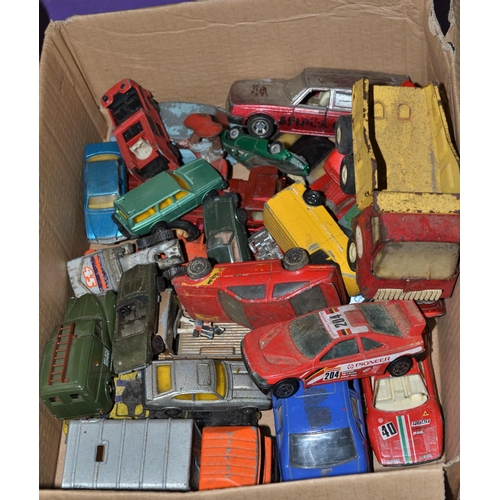 467 - Box of diecast toy cars etc