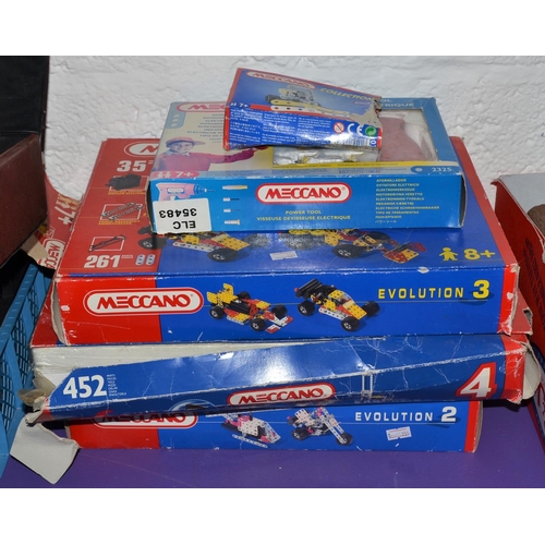 500 - 5 boxed Meccano sets