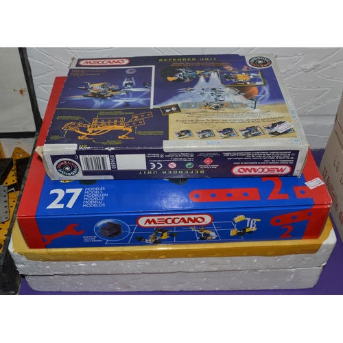 515 - 3 boxed Meccano sets