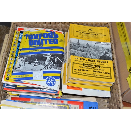 551 - A large collection of Oxford United football programmes - mostly 1960's and 70's