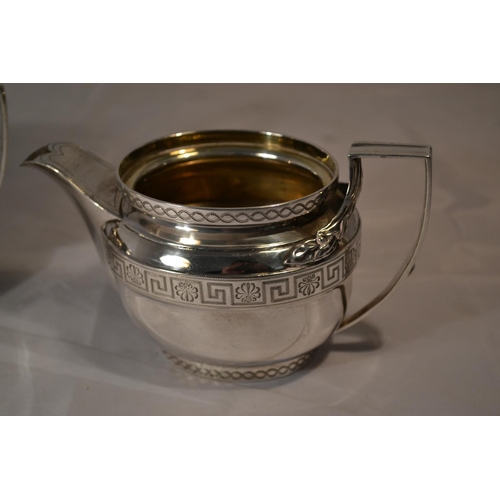 700 - A George III silver cream jug and sugar bowl - London 1805 by John Emes - 590g approx