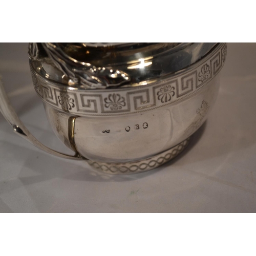 700 - A George III silver cream jug and sugar bowl - London 1805 by John Emes - 590g approx