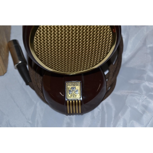 724 - Vintage Grundig microphone