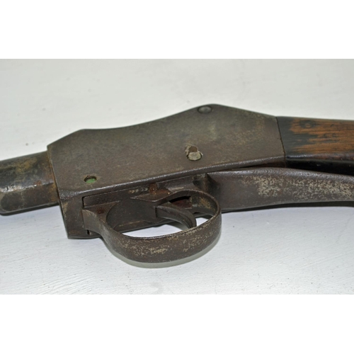 723 - A 1888 Mk II Martini Henry rifle - please view