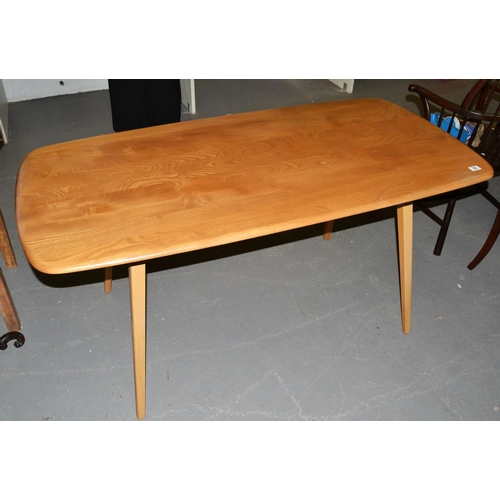 39 - A 1960's Ercol dining table in excellent condition