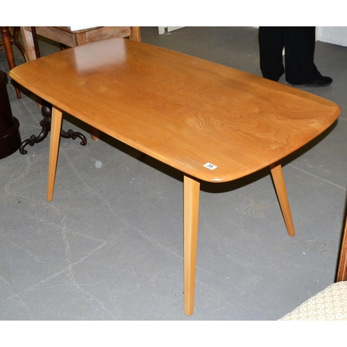 39 - A 1960's Ercol dining table in excellent condition