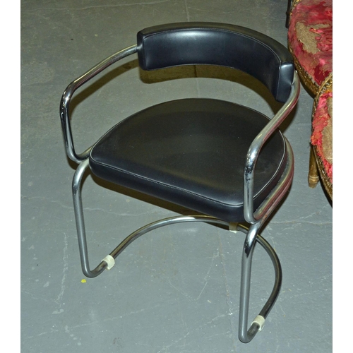 58 - A retro table and 4 chairs - Chrome and black chairs with a table set on a chrome base with black gl... 