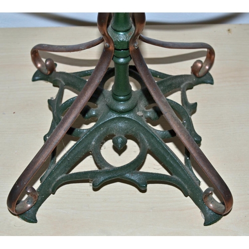 65 - An Art Nouveau period brass and iron oil lamp likely by WAS Benson but certainly in that style c.190... 