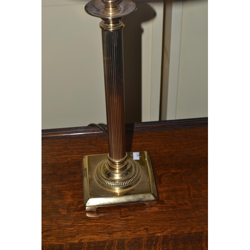 99 - A pair of good quality brass table lamps with shades