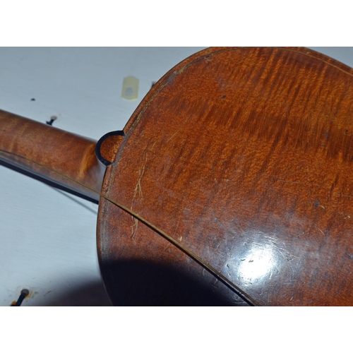 127 - An antique violin bearing a label for Charles Harris of Oxford 1823