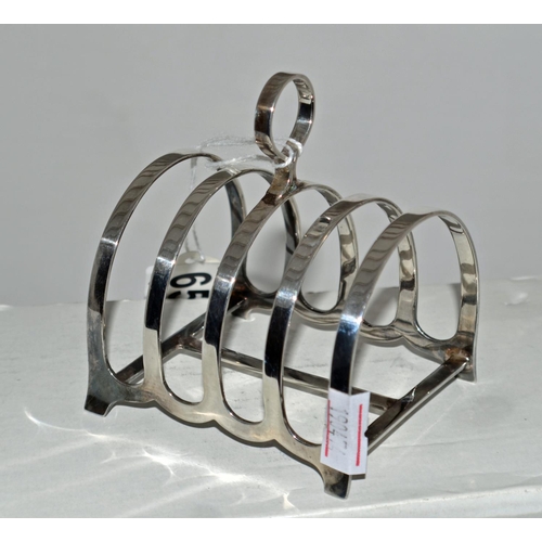 650 - A silver 4 slice toast rack - Sheffield 1938 by Frank Cobb