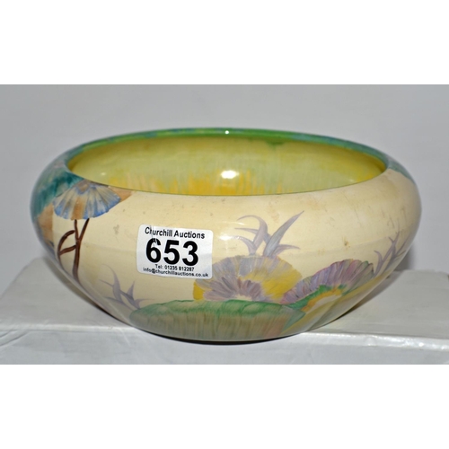 653 - A Clarice Cliff fruit bowl in the Aurea pattern