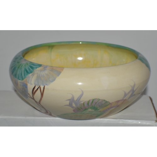 653 - A Clarice Cliff fruit bowl in the Aurea pattern