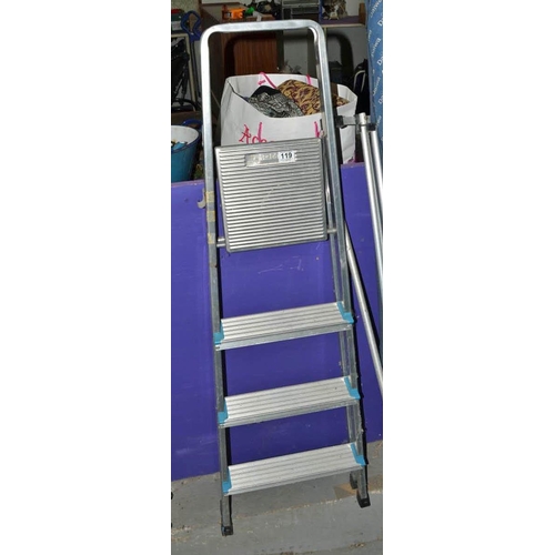 119 - Aluminium ladder