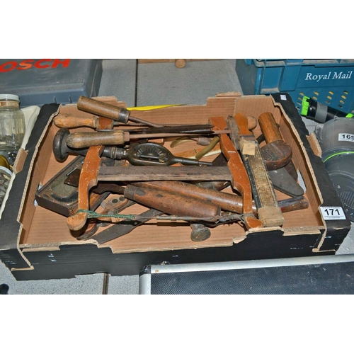 171 - Box of tools